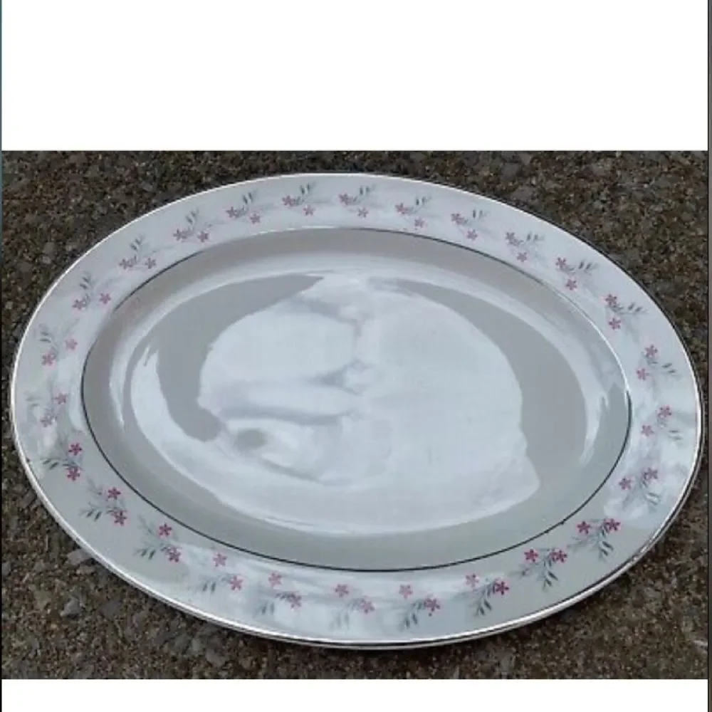 Royal Jackson 15” x 11” Oval Platter